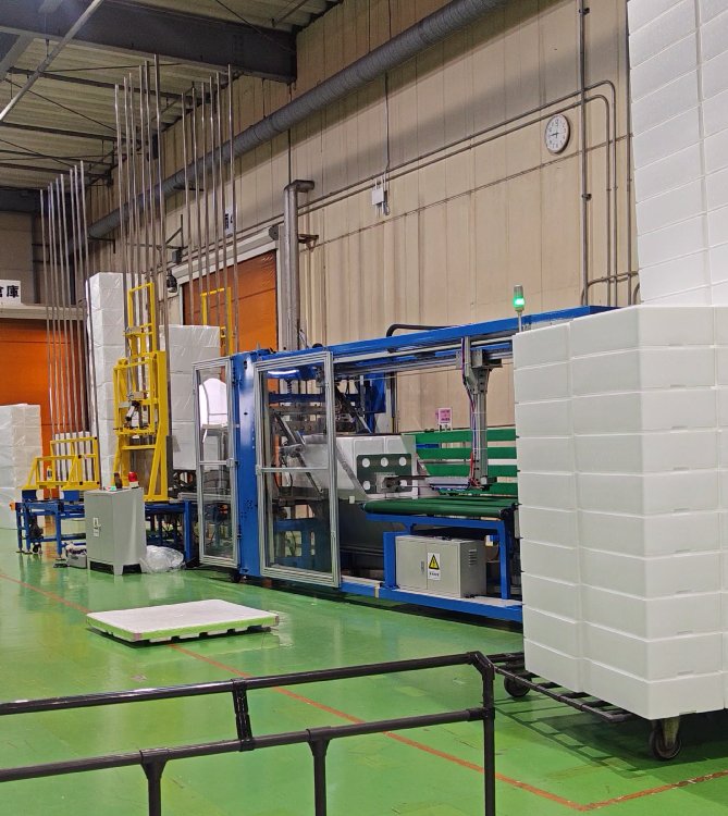 YouXin EPS packing machine installed at TOHO, Japan